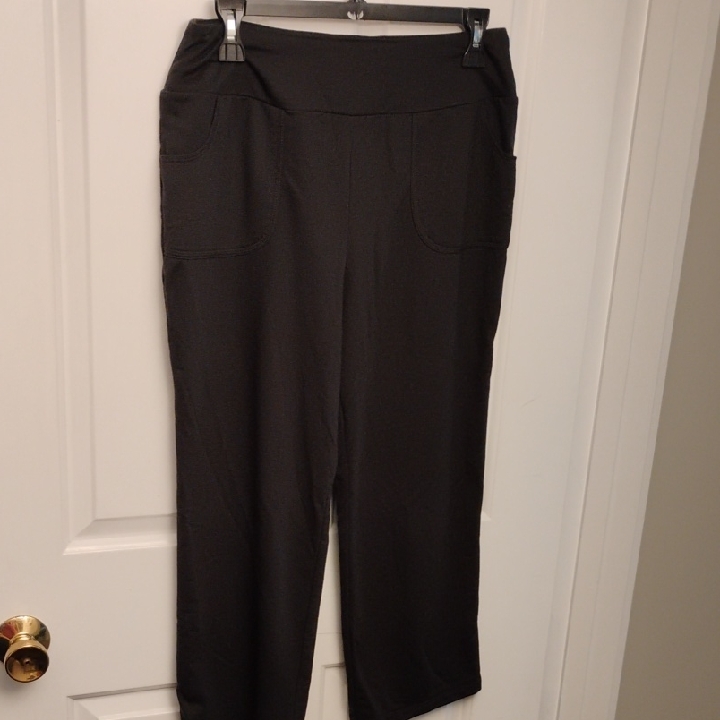 Logo By Lori Goldstein Black Ankle Cropped Pants